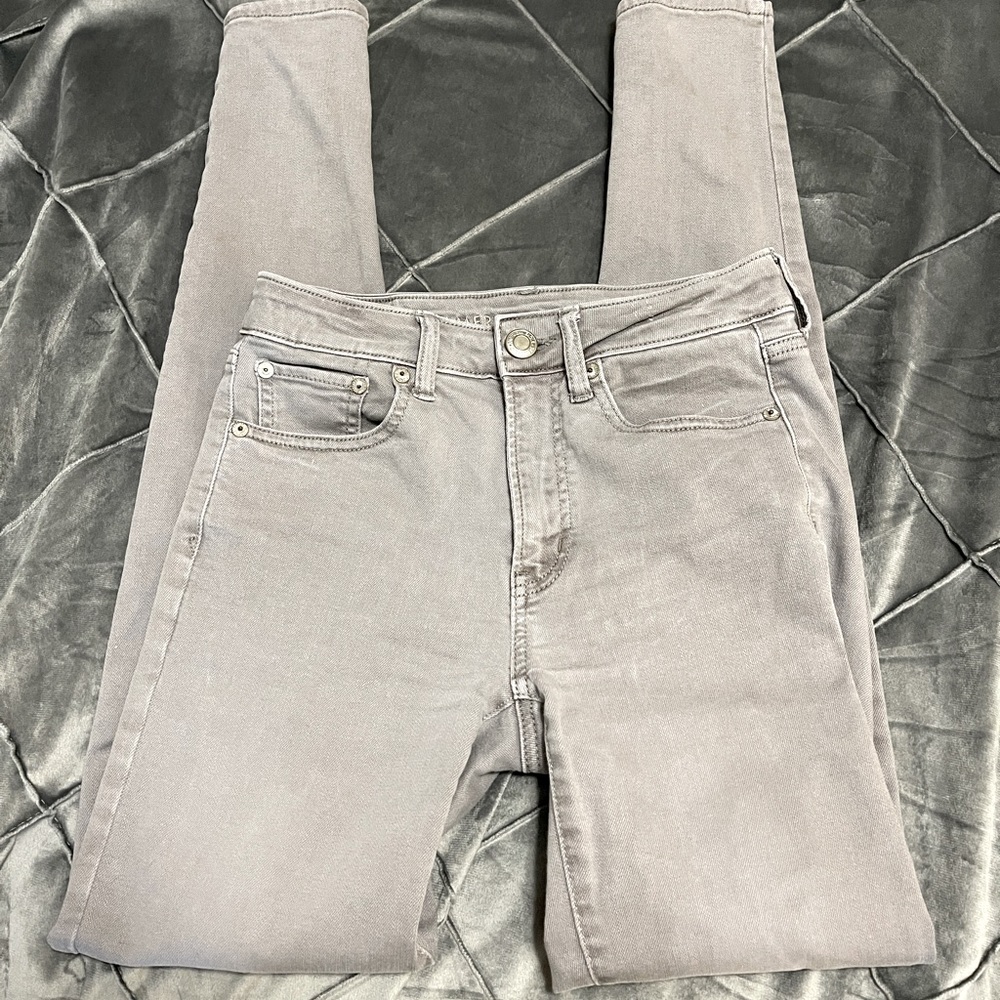 American Eagle high rise grey skinny jeans 2 long